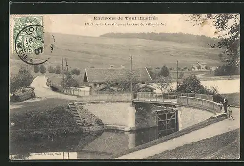 AK Villey-le-Sec, L'Ecluse du Canal devant la Gare