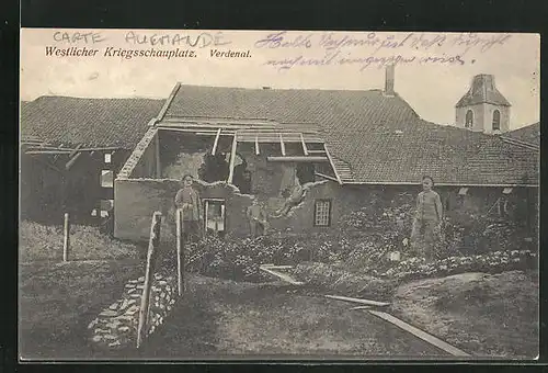 AK Verdenal, zerstörtes Haus mit Soldaten