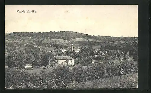 AK Vandelaineville, Ortsansicht mit Kirche