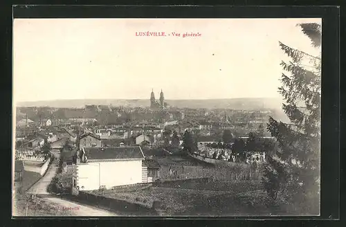 AK Lunéville, vue generale, l'Eglise