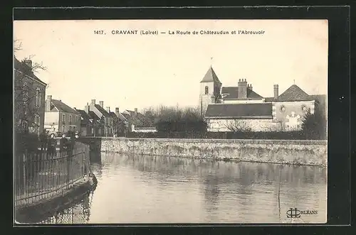 AK Cravant, La Route de Chateaudun et l'Abreuvoir