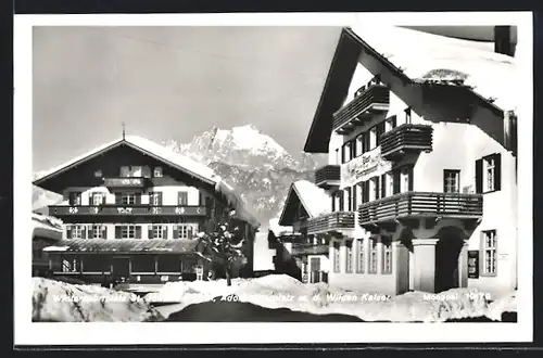 AK St. Johann i. Tirol, platz mit Wilden Kaiser im Winter, Post- und Telegraphenamt