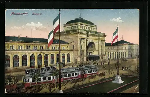 AK Mannheim, Bahnhof mit Strassenbahn