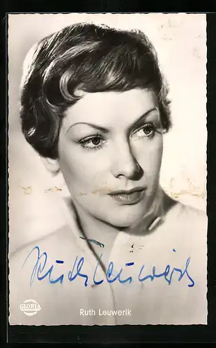 AK Schauspielerin Ruth Leuwerik in Die goldene Brücke, mit original Autograph