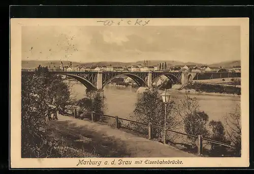 AK Marburg /Drau, Ortsansicht mit Eisenbahnbrücke