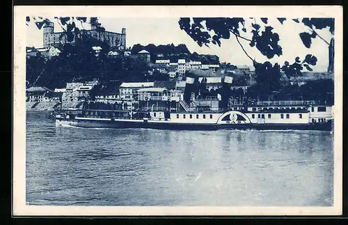 AK Bratislava, Ortsansicht mit Dampfer