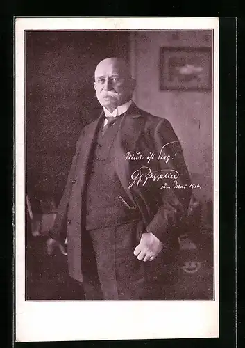 AK Graf von Zeppelin an einem Tisch stehend