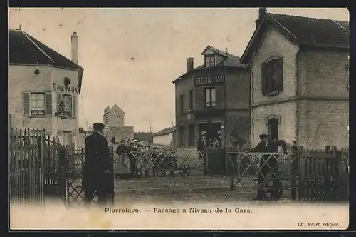 AK Pierrelaye, Passage à Niveau de la Gare