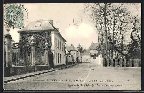 AK Asnières-sur-Oise, La rue du Four