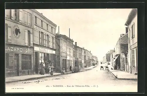 AK Saint-Dizier, Rue de l`Hôtel-de-Ville, Blick in die Strasse