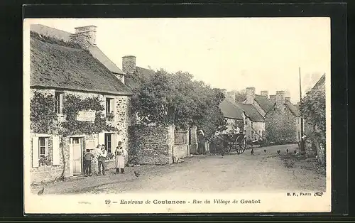 AK Gratot, Rue du Village, Strassenpartie im Dorf