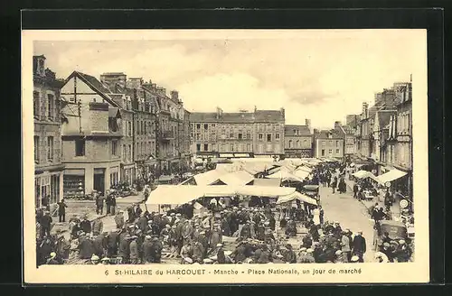 AK Saint-Hilaire-du-Harcouet, Place Nationale, un jour de marché