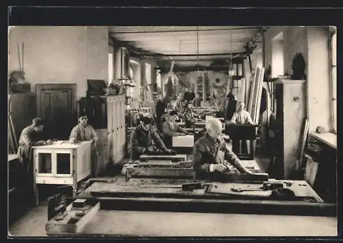 AK Torino, Piccola Casa Div. Provvidenza S. Gius B. Cottolengo, Ricoverati (Laboratorio falegnami)