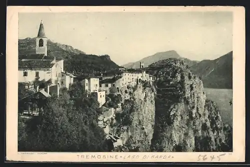 AK Tremosine, Blick auf den Ort über dem Gardasee