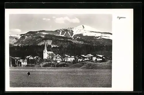 AK Vigaun bei Hallein, Ortstotale mit der Kirche gegen den Schlenken gesehen