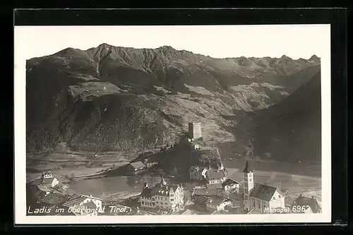 AK Ladis, Luftbild der Ortschaft im Oberinntal