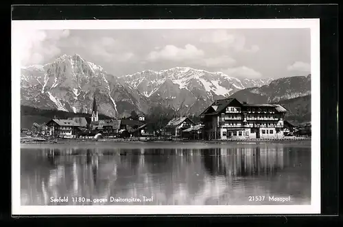 AK Seefeld, Unterkunftshaus und Kirche am Seeufer mit Blick gegen die Dreitorspitze