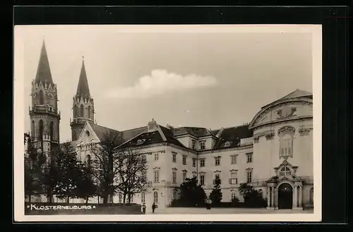 AK Klosterneuburg, vor dem Kloster