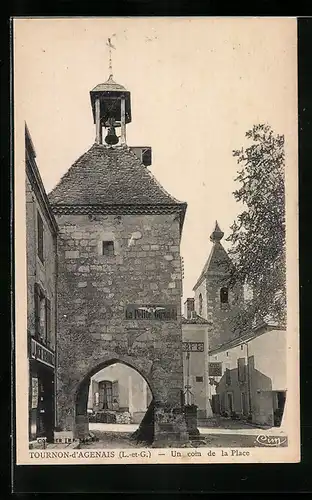 AK Tournon-d`Agenais, Un coin de la Place