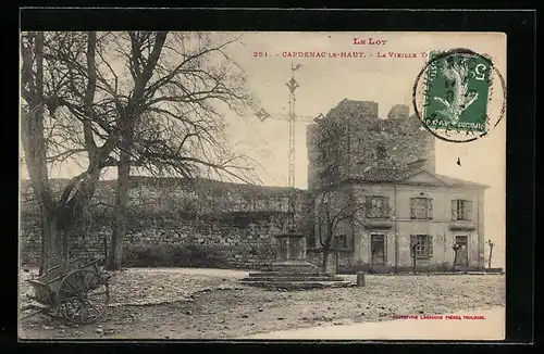 AK Capdenac-le-Haut, La Vieille Tour
