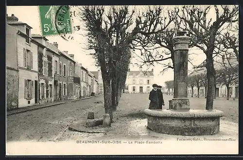 AK Beaumont-sur-Oise, La Place Gambetta