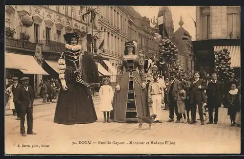 AK Douau, Famille Gayant, Monsieur et Madame Fillon