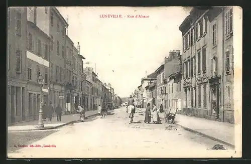 AK Lunéville, Rue d`Alsace, Strassenpartie
