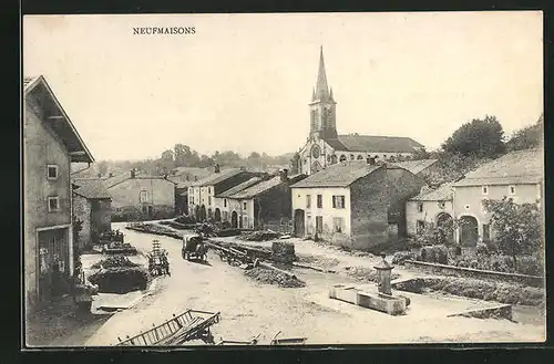 AK Neufmaisons, Ortsansicht mit Kirche