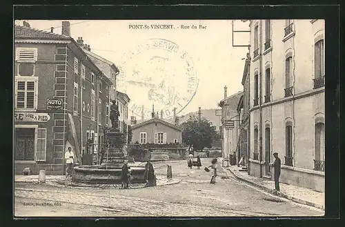 AK Pont-Saint-Vincent, Rue du Bac, Strassenpartie mit Brunnen