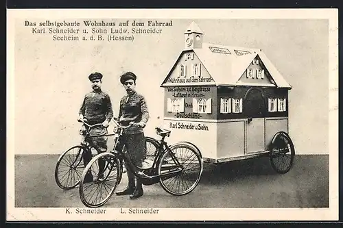 AK selbstgebautes Wohnhaus auf einem Fahrrad der Gebrüder Schneider