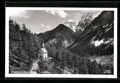 AK Brandnertal, Strasse zur Kapelle hin