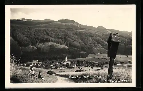 AK Rinn bei Hall in Tirol, Ortsblick mit Sicht zur Kirche