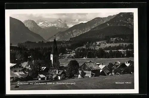 Foto-AK Altaussee, Blick zur Kirche im Ort und auf den Dachstein