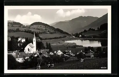 AK Goldegg im Pongau, Ortstotale mit der Kirche