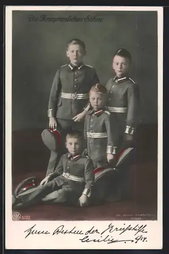 AK Die Söhne des Kronprinzenpaares in Uniform