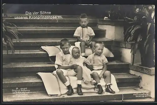 AK Die vier Söhne des Kronprinzenpaares von Preussen