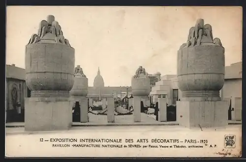 AK Paris, Exposition des Arts décoratifs 1925, Pavillon Manufacture Nationale de Sèvres