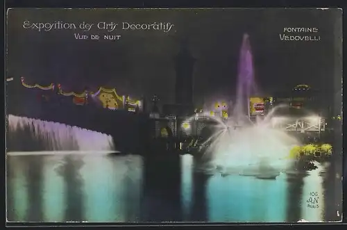 AK Paris, Exposition des Arts décoratifs 1925, Vue de Nuit, Fontaine Vedovelli