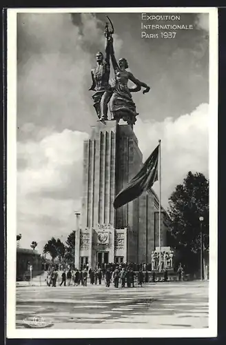 AK Paris, Exposition internationale 1937, Pavillon de L`U. R.S.S.