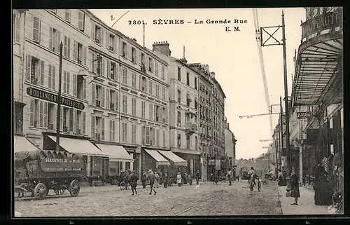 AK Sèvres, La Grande Rue