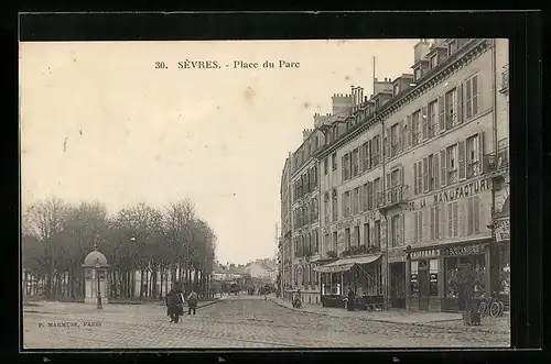 AK Sèvres, Place du Parc