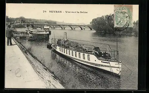 AK Sèvres, Vue sur la Seine