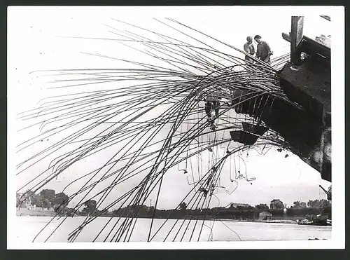 Fotografie Vorbereitungsarbeiten zur Wiederherstellung einer zerstörten Brücke in Frankreich 1941