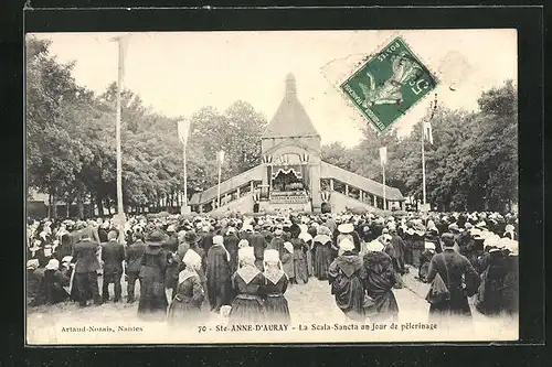 AK Sainte-Anne-D`Auray, La Scala-Sancta un jour de pelerinage