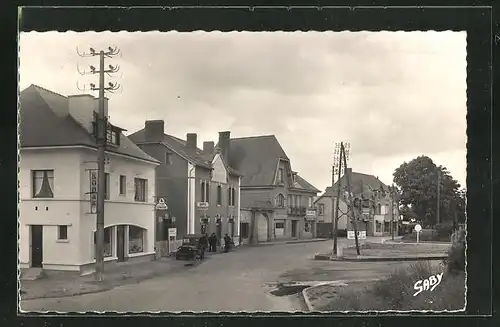 AK Bellevue-Coetquidan, Rue Principale, Strassenpartie