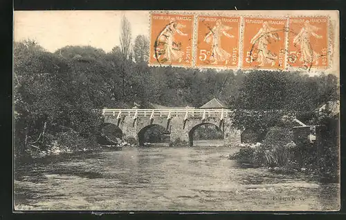 AK Saint-Pierre-des-Nids, Flussbrücke