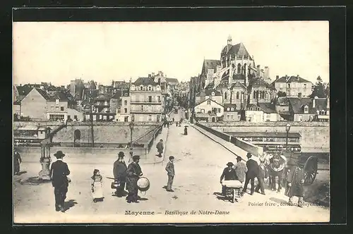 AK Mayenne, Basilique de Notre-Dame