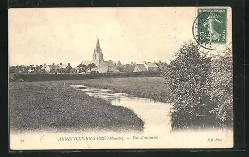 AK Anneville-en-Saire, Ortsansicht mit Flusslauf