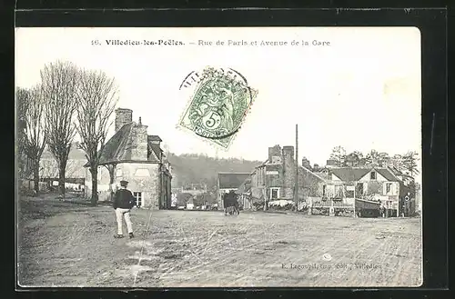 AK Villedieu-les-Poeles, Rue de Paris et Avenue de la Gare