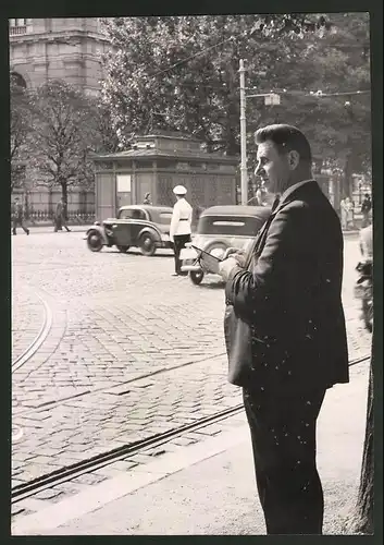 Fotografie Ansicht Wien, Verkehrs- und Volkszählung an Strassenkreuzungen